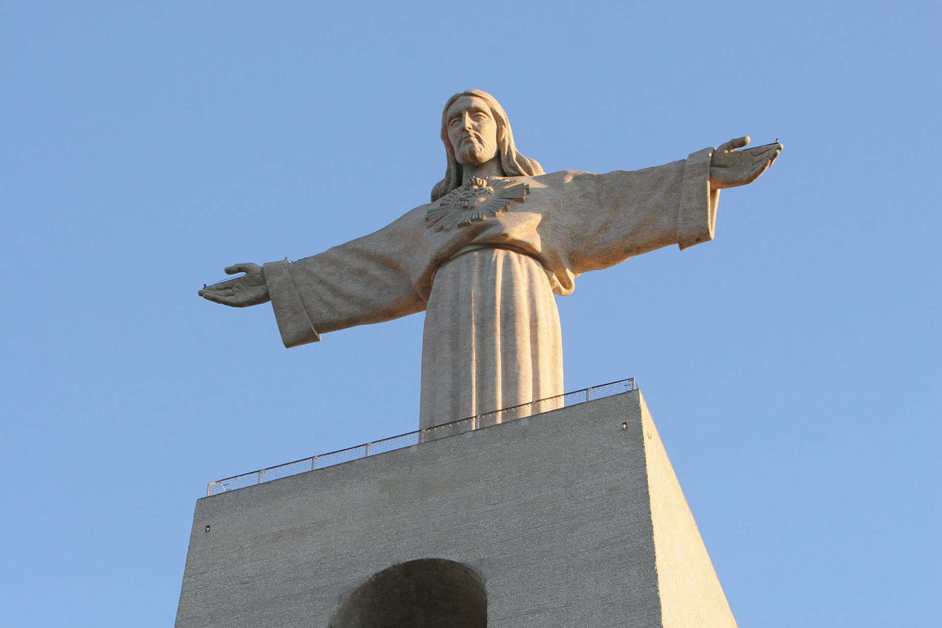 Viva Cristo Rei!
