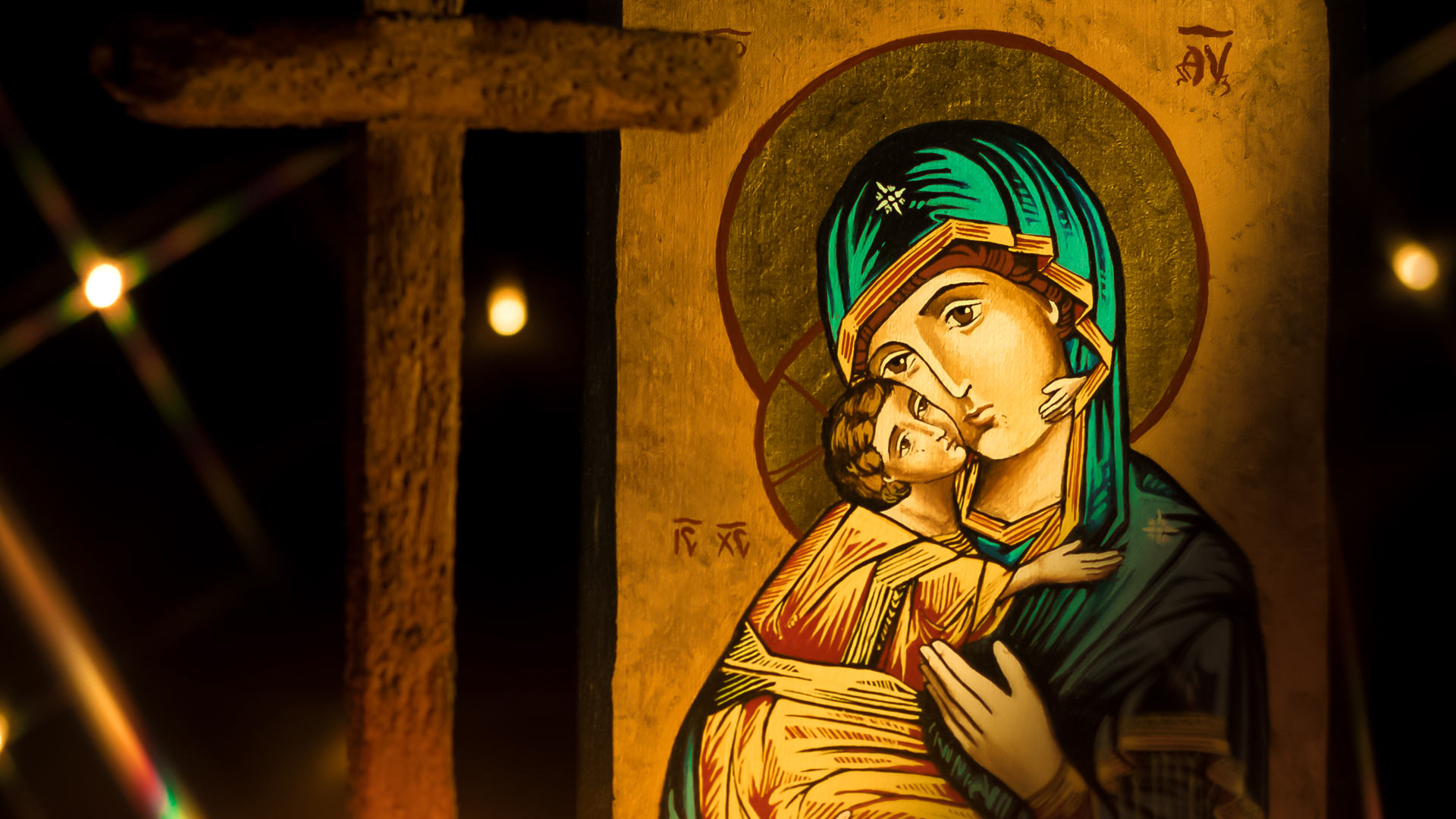 Maria, caminho que aponta para Cristo e nos leva ao Céu