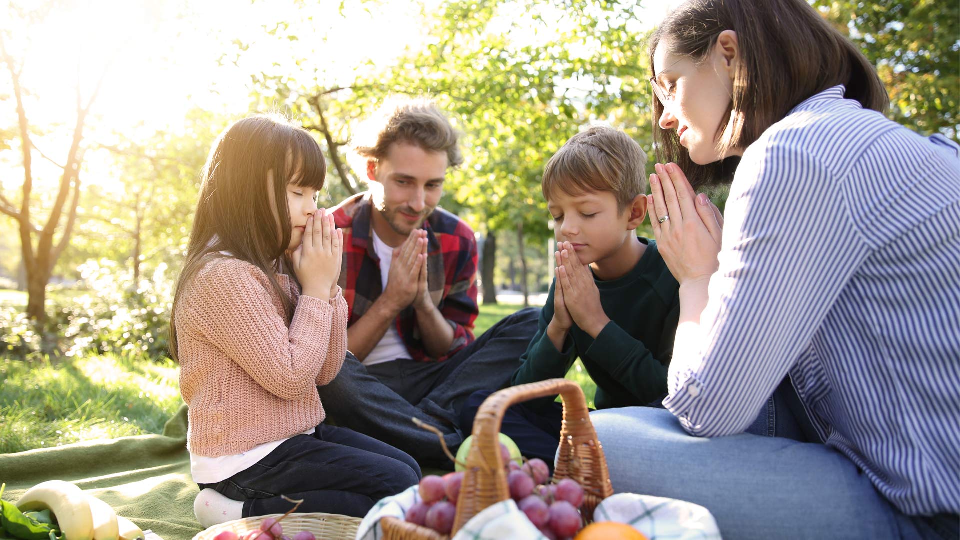 Receitas de Santidade em Família: Ingredientes Intemporais para um Lar Cheio de Deus