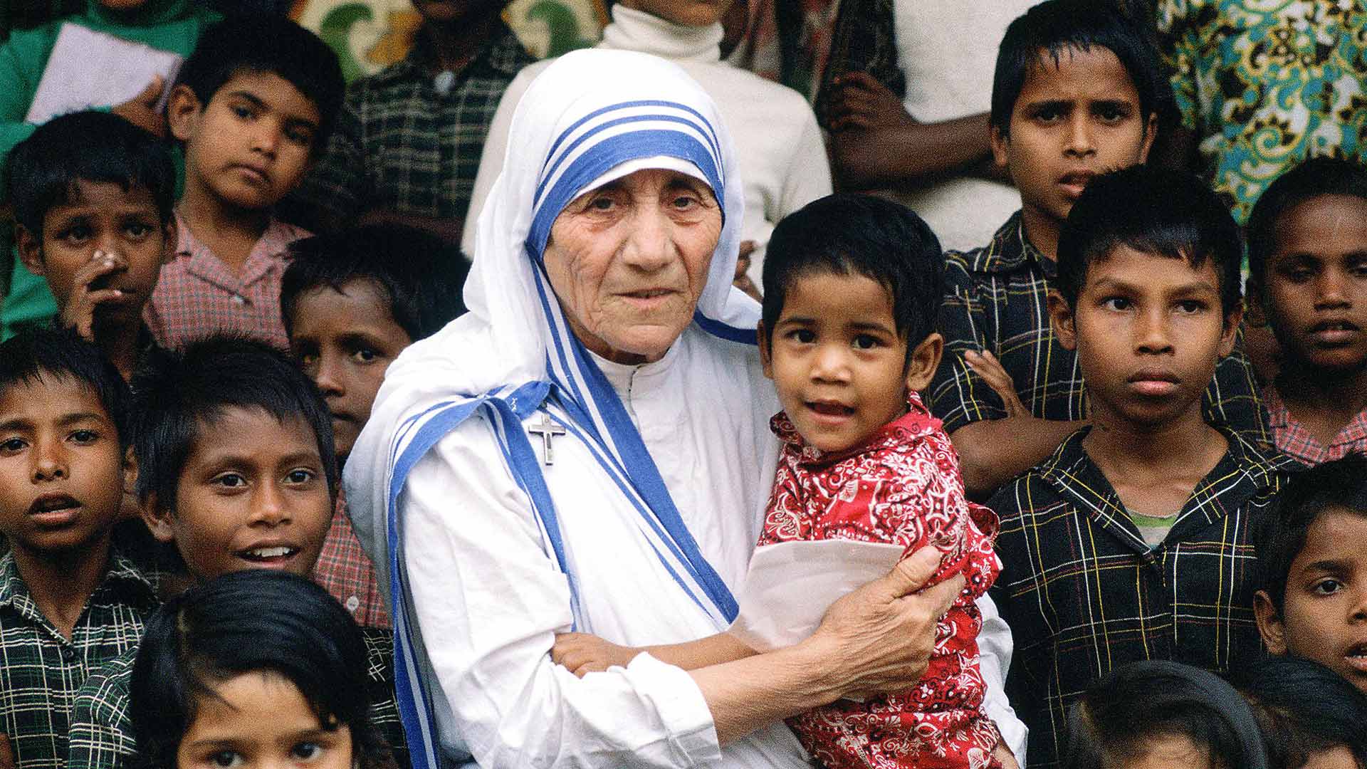 Santa Teresa de Calcutá: A Caridade do Sagrado Coração em Acção