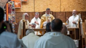 Eucaristia com D. Américo Aguiar no Santuário de Cristo Rei