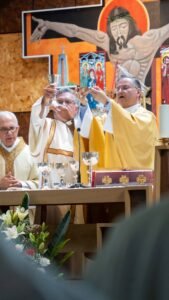 Eucaristia com D. Américo Aguiar no Santuário de Cristo Rei